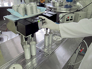 Filling of minimum product series under lab conditions